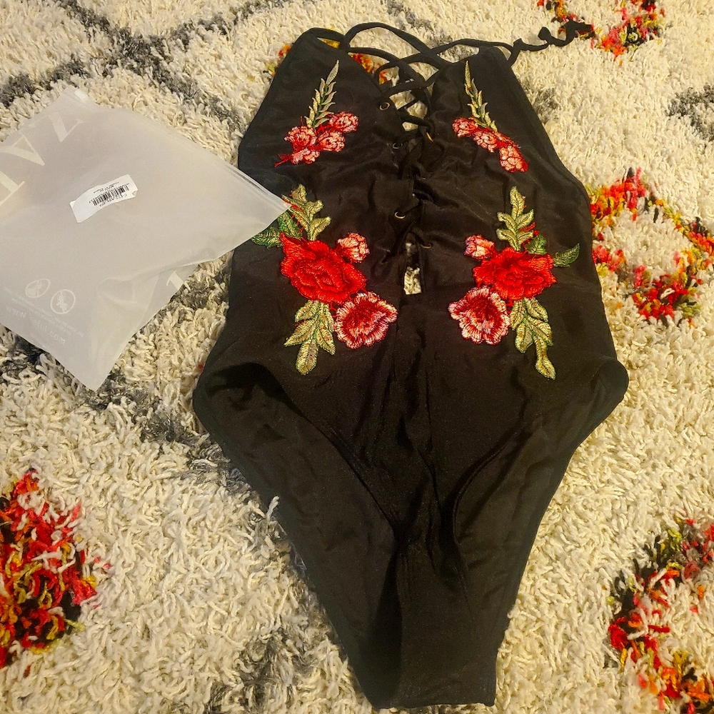 Swim suit